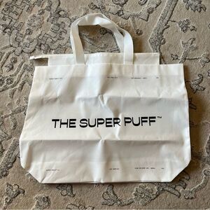 ARITZIA I SUPER WORLD™ SUPER PUFFTM
TNA STORAGE GARMENT BAG DUST BAG PROTECTION